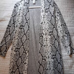 White House Black Market Black & White Snake-Print Open Cardigan